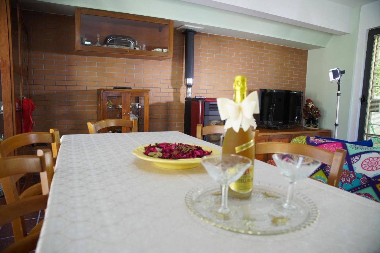 La Casa Di Clelia Villa Cercola Buitenkant foto